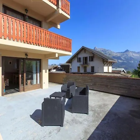 Les Aiguilles De Warens Aparthotel Combloux Exterior photo