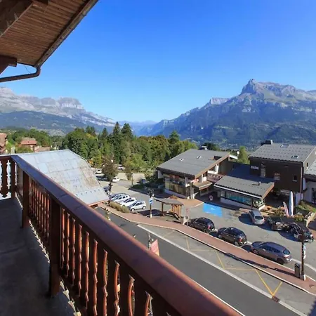 Les Aiguilles De Warens Aparthotel Combloux Exterior photo