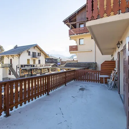Les Aiguilles De Warens Aparthotel Combloux Exterior photo